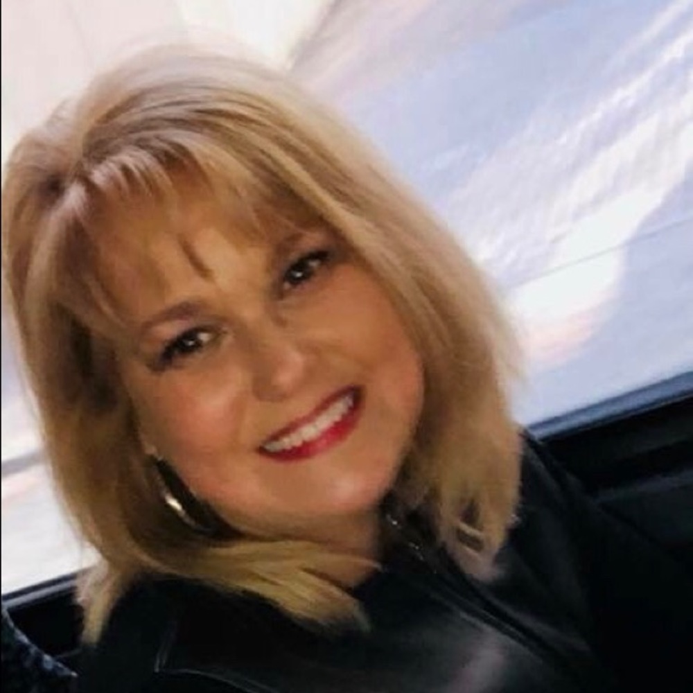 Meet your Posher, Lisa